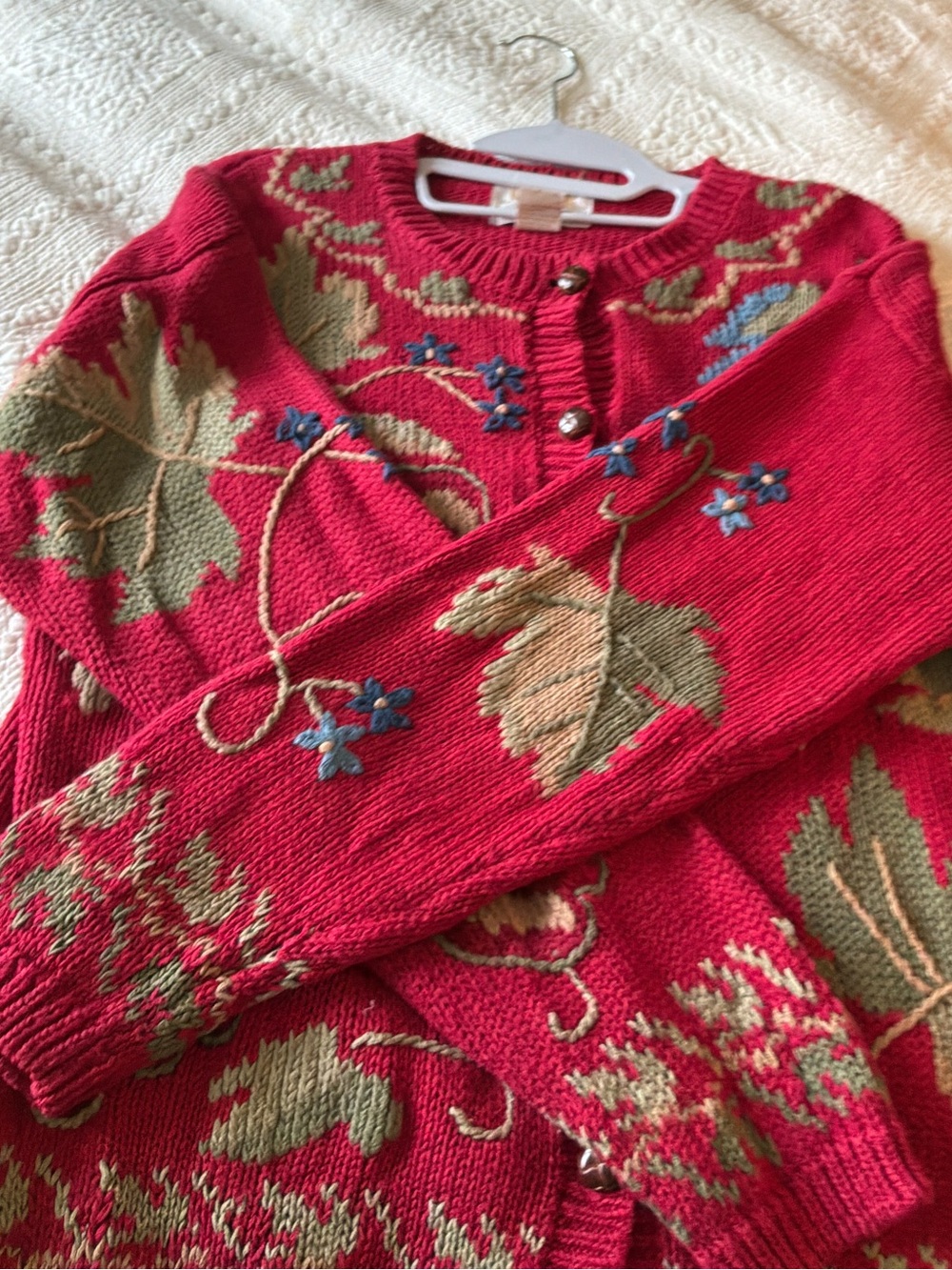 Ninon Red Floral Jacquard Button-Front Cardigan - Picture 4 of 4
